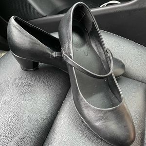 Size6.5 shoes for crews